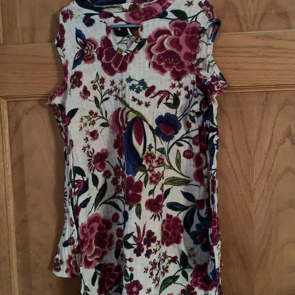 Girls cold shoulder dress siz M 10-12